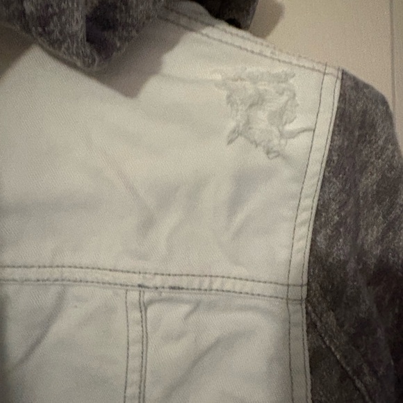 Free people - distressed White and Gray Jean Jacket - Picture 6 of 7